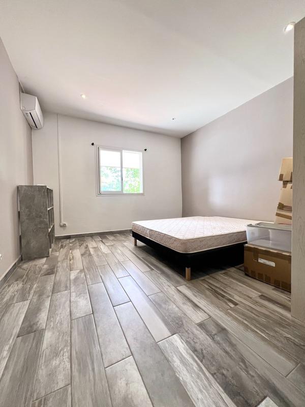 Maison - 180 m² - 6 pièces