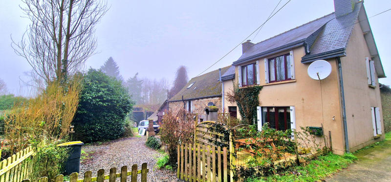 Maison - 165 m² - 8 pièces