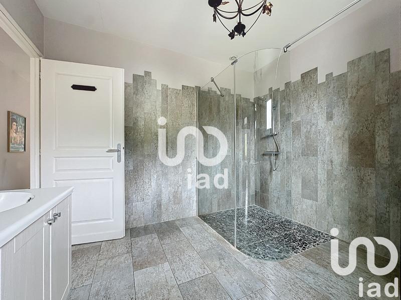 Maison - 224 m² - 5 pièces