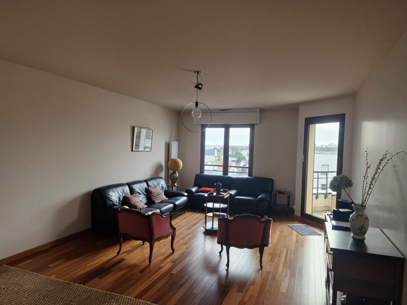 Appartement - 102 m² - 4 pièces