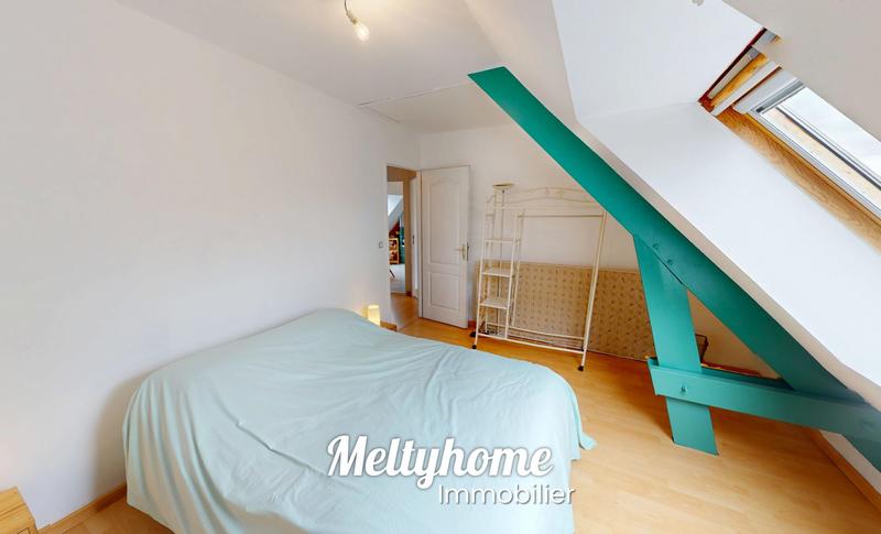 Maison - 102 m² - 5 pièces