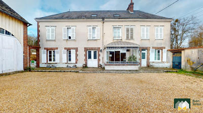 Maison - 247 m² - 8 pièces