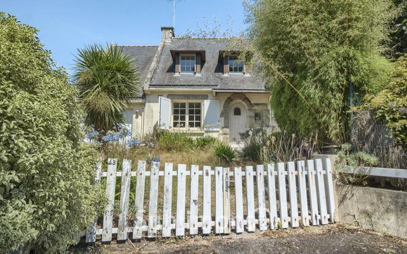 Maison traditionnelle - 131 m² - 6 pièces