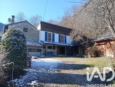 Maison - 107 m² - 6 pièces