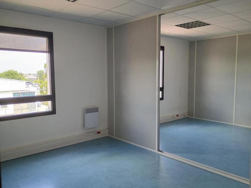 Bureau - 110 m² - 5 pièces