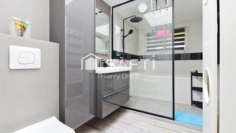 Maison de ville - 111 m² - 5 pièces