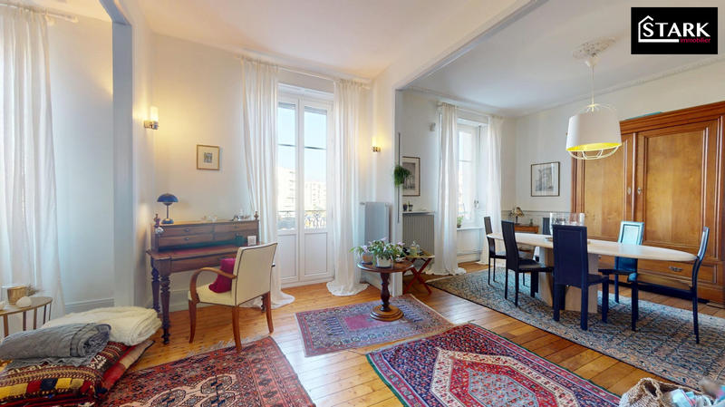 Appartement - 131 m² - 7 pièces