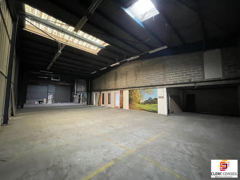 Local d'activités - 600 m²