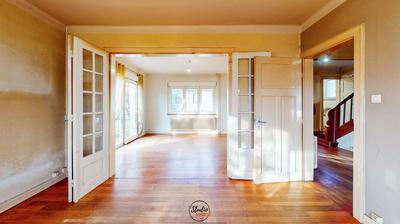 Maison - 112 m² - 5 pièces