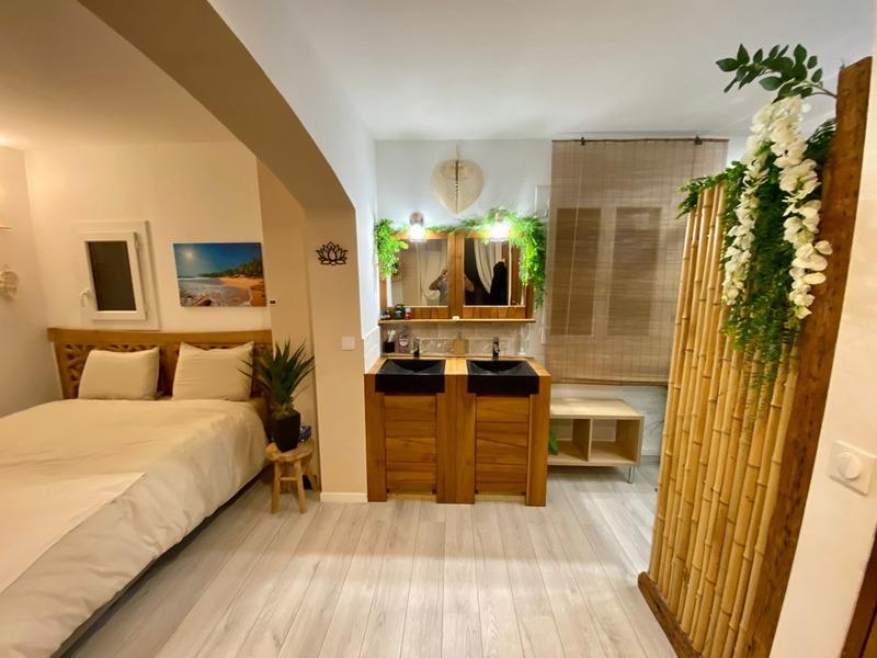 Maison - 185 m² - 9 pièces