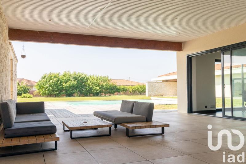 Maison - 233 m² - 5 pièces