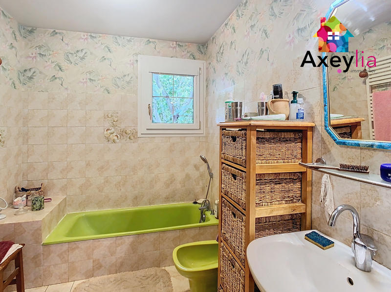 Maison - 123 m² - 7 pièces