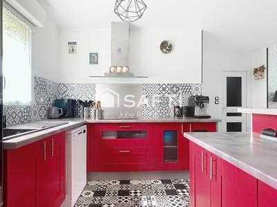 Maison - 105 m² - 4 pièces