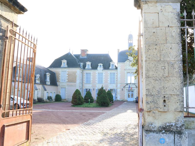 Pl'Secrets : Angliers, entre château et mémoire vivante