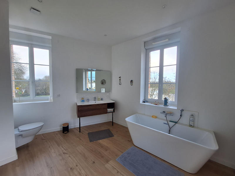 Maison - 163 m² - 5 pièces