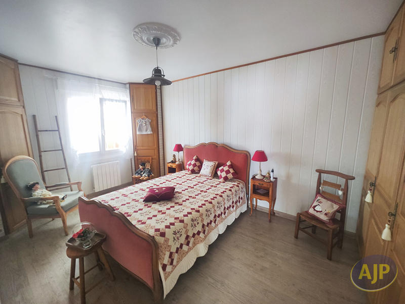 Maison - 92 m² - 4 pièces