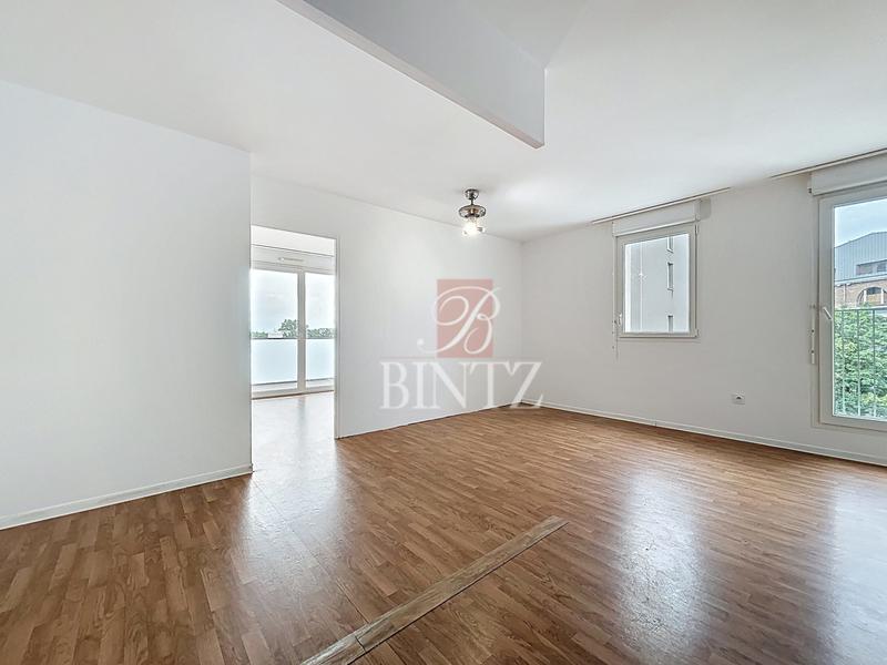 Appartement - 80 m² - 5 pièces