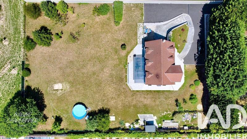 Maison - 186 m² - 8 pièces