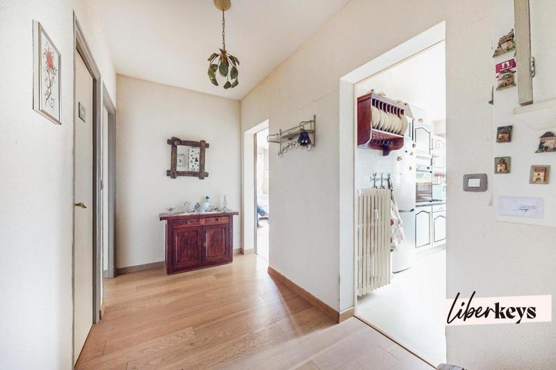 Appartement - 100 m² - 4 pièces