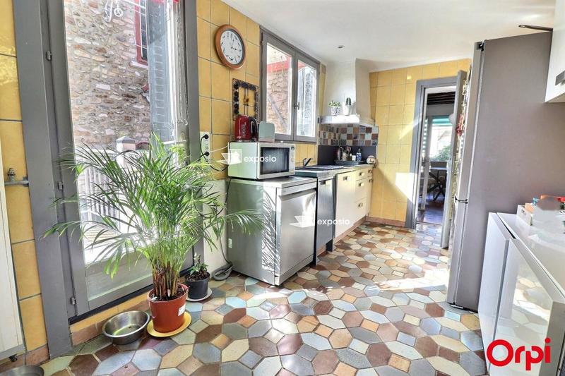 Maison - 189 m² - 7 pièces