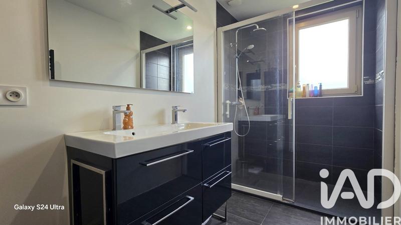 Maison - 98 m² - 4 pièces