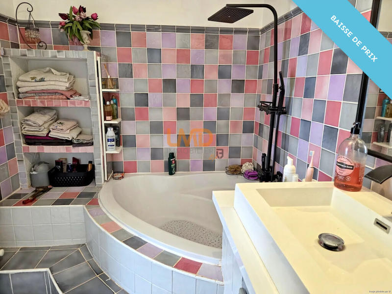 Propriété - 181 m² - 7 pièces