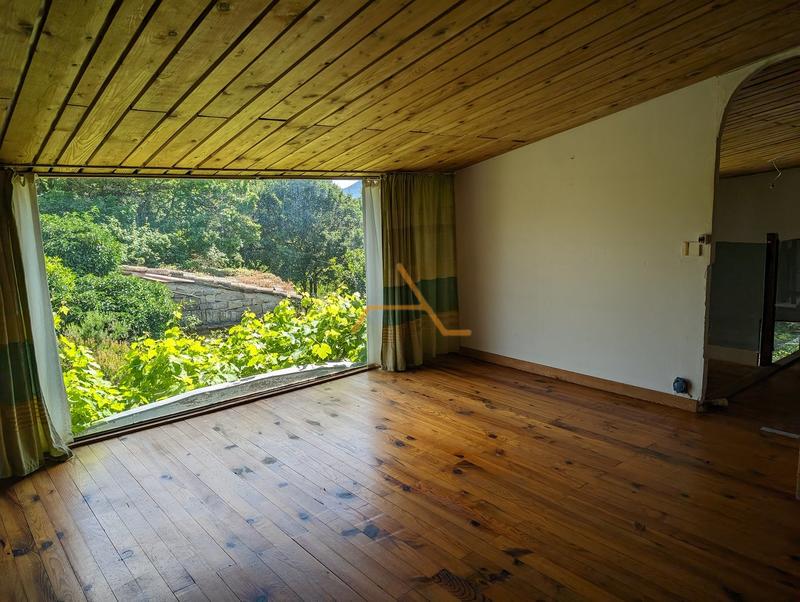 Maison en pierre - 74 m² - 4 pièces