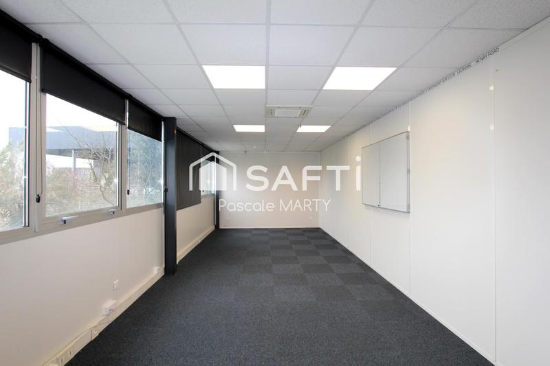 Local commercial - 697 m² - 16 pièces