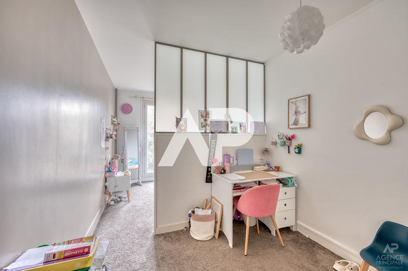 Appartement - 90 m² - 4 pièces