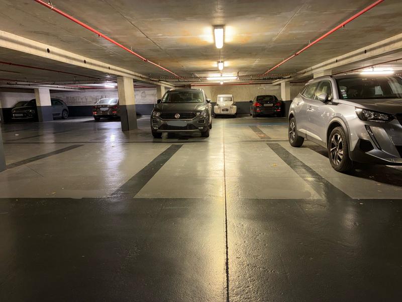 Parking / Garage - 12 m²