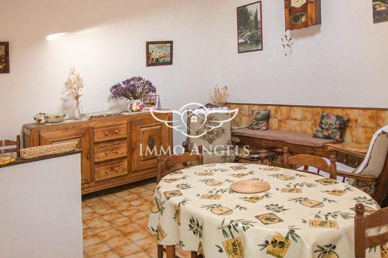 Maison ancienne - 360 m² - 18 pièces