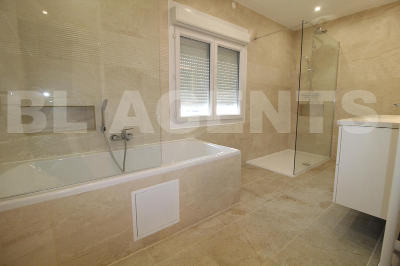 Maison traditionnelle - 158 m² - 7 pièces