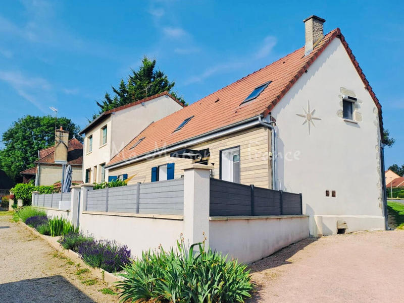 Maison - 107 m² - 5 pièces