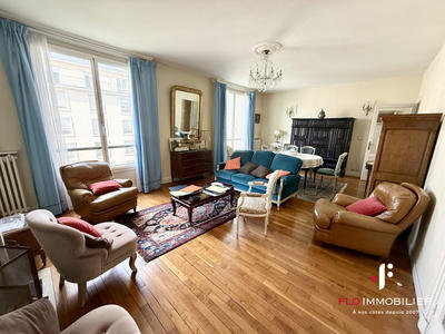 Appartement - 102 m² - 5 pièces