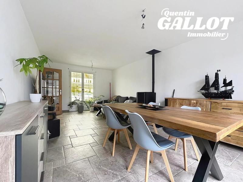 Maison - 84 m² - 4 pièces