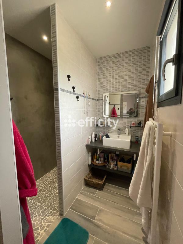 Maison - 197 m² - 4 pièces