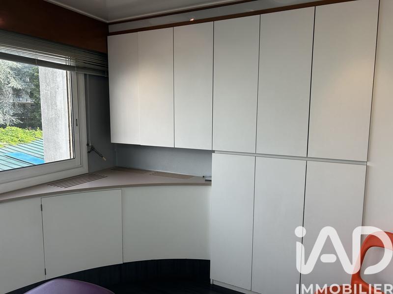 Appartement - 85 m² - 5 pièces