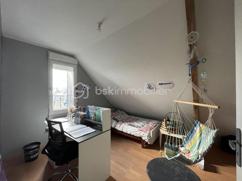 Maison de ville - 1 187 m² - 7 pièces