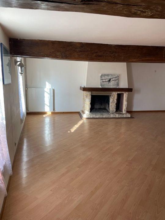Appartement - 85 m² - 3 pièces
