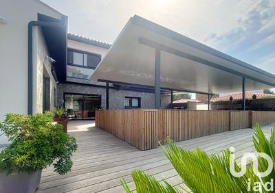 Maison - 195 m² - 5 pièces