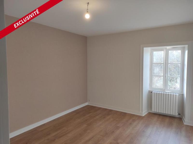 Maison - 410 m² - 10 pièces