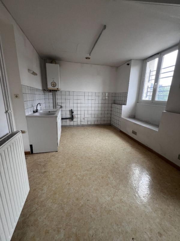 Immeuble - 650 m² - 1 pièce