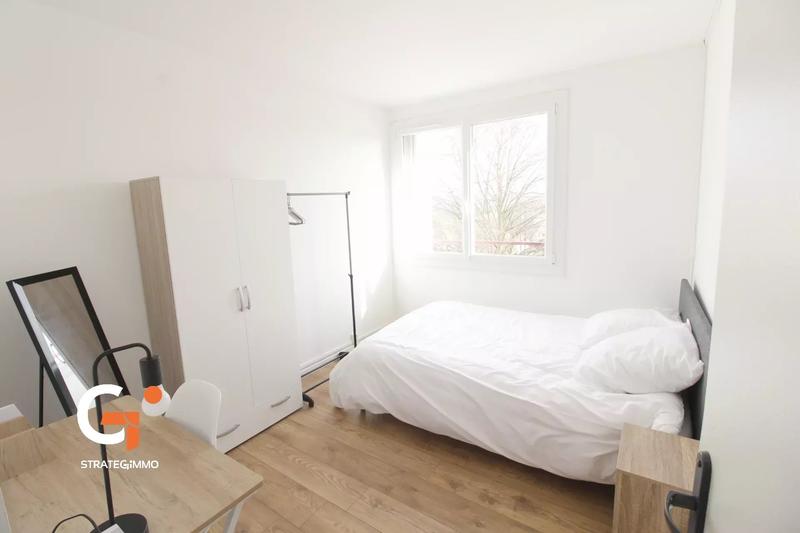 Appartement - 11 m² - 5 pièces