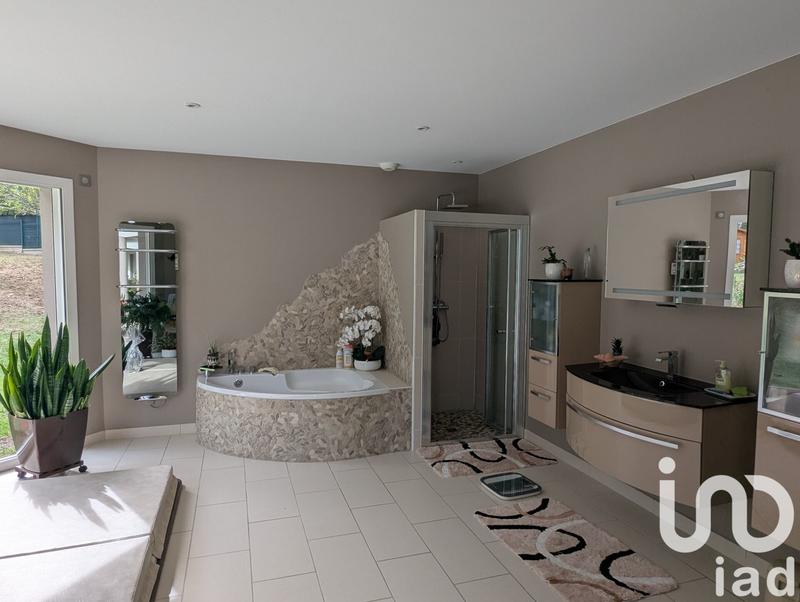 Maison - 193 m² - 6 pièces