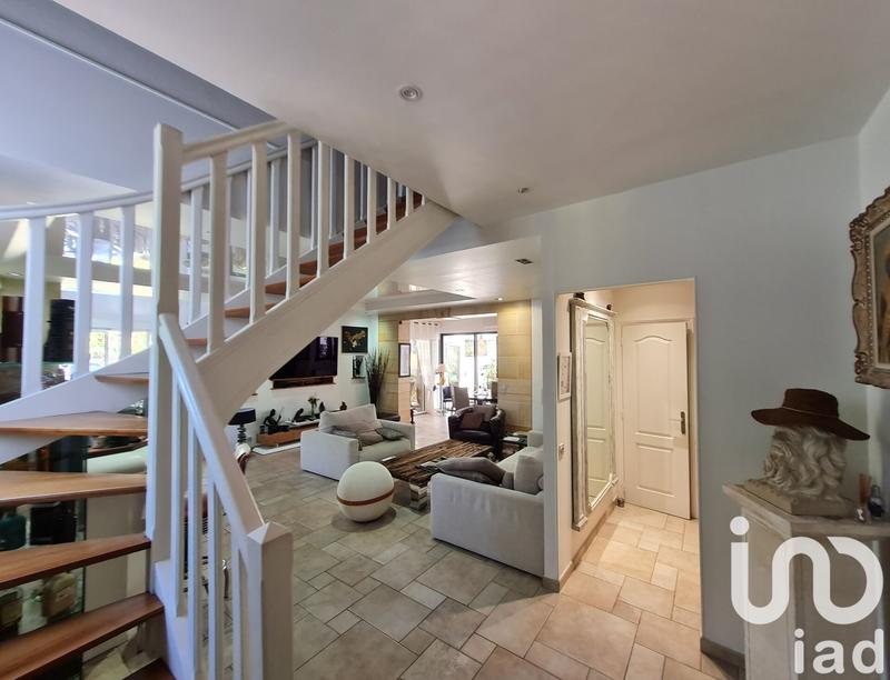 Maison - 141 m² - 5 pièces