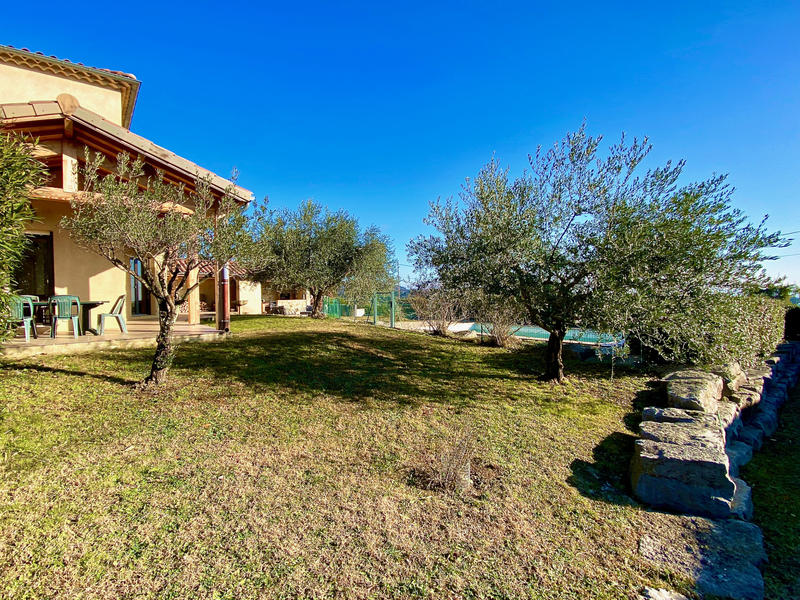 Maison - 133 m² - 9 pièces