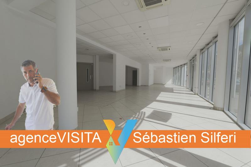 Local commercial - 103 m²