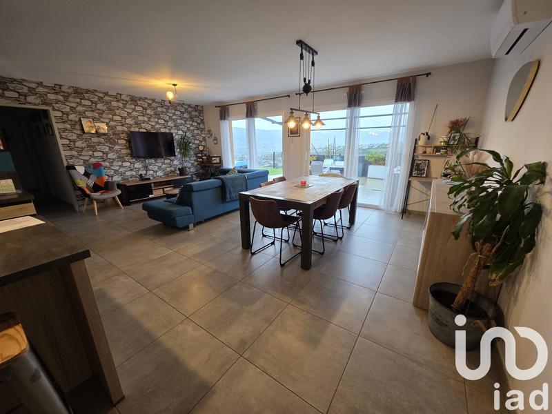 Maison - 92 m² - 4 pièces