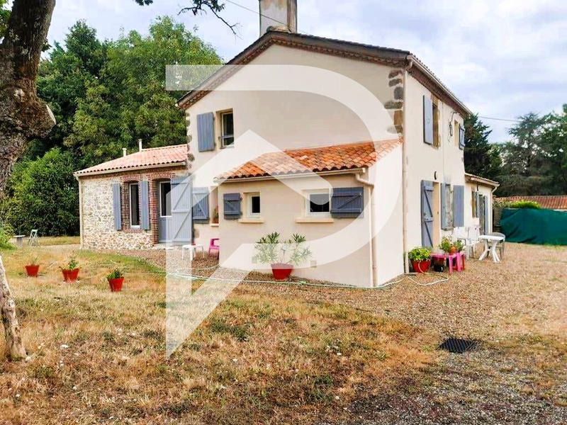 Maison - 145 m² - 5 pièces