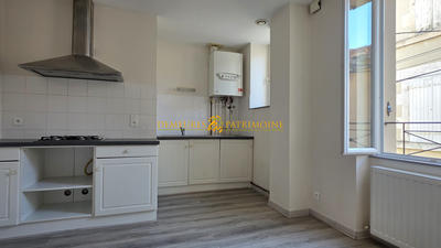 Appartement - 128 m² - 3 pièces